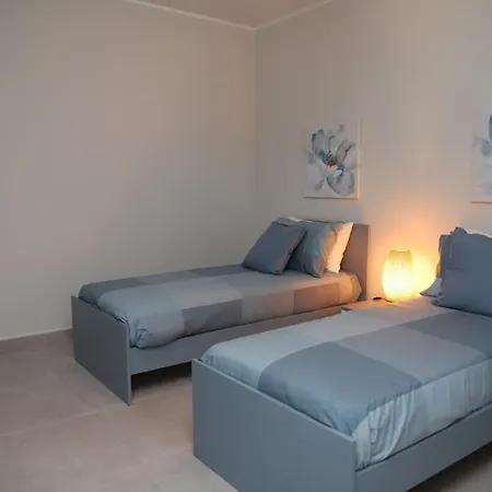 Lovely Holiday Home Next To Bus Terminus St. Paul's Bay Exterior photo